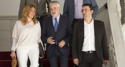 Jos&eacute; Antonio Gri&ntilde;&aacute;n junto a Susana Díaz y Mario Jiménez.