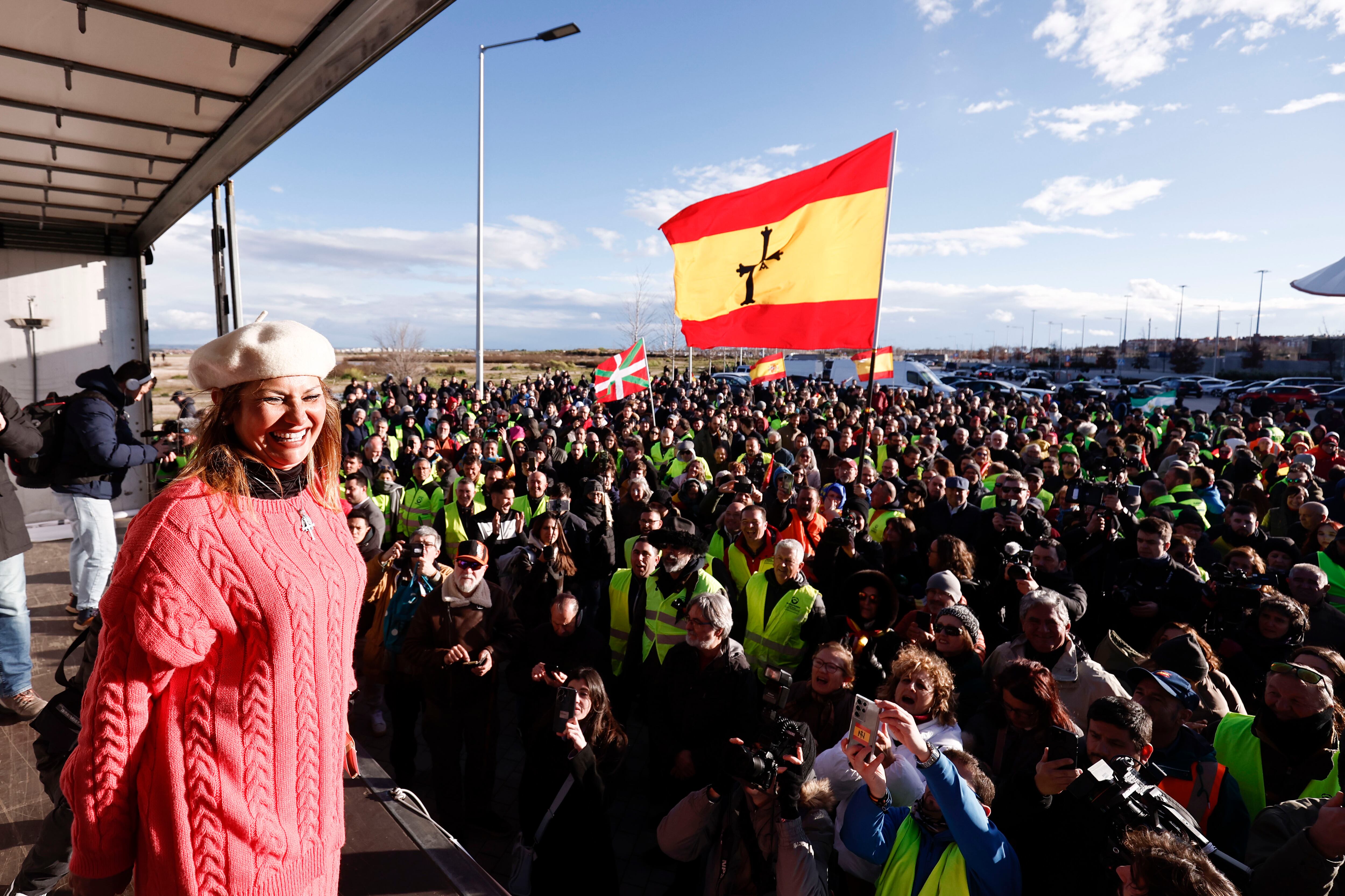 Lola Guzmán, la líder tras la Plataforma 6F, participa este sábado en Madrid en una concentración de transportistas organizada por la Plataforma Nacional por la Defensa del Transporte.