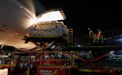 A plane carrying 56 tons of medical supplies arriving at Madrid Barajas-Adolfo Suárez airport from Shanghai on May 3. 