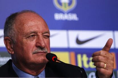 Scolari, durante el anuncio de la convocatoria.