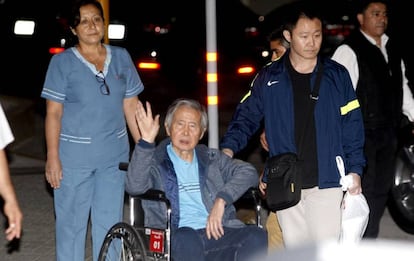 Alberto Fujimori accompanied junto a Kenji Fujimori en una imagen de archivo.