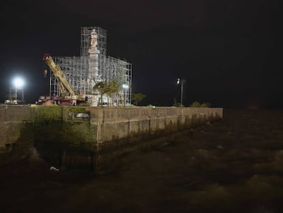 El monumento creado por el escultor italiano Arnaldo Zocchi, en su ubicaci&oacute;n definitiva.