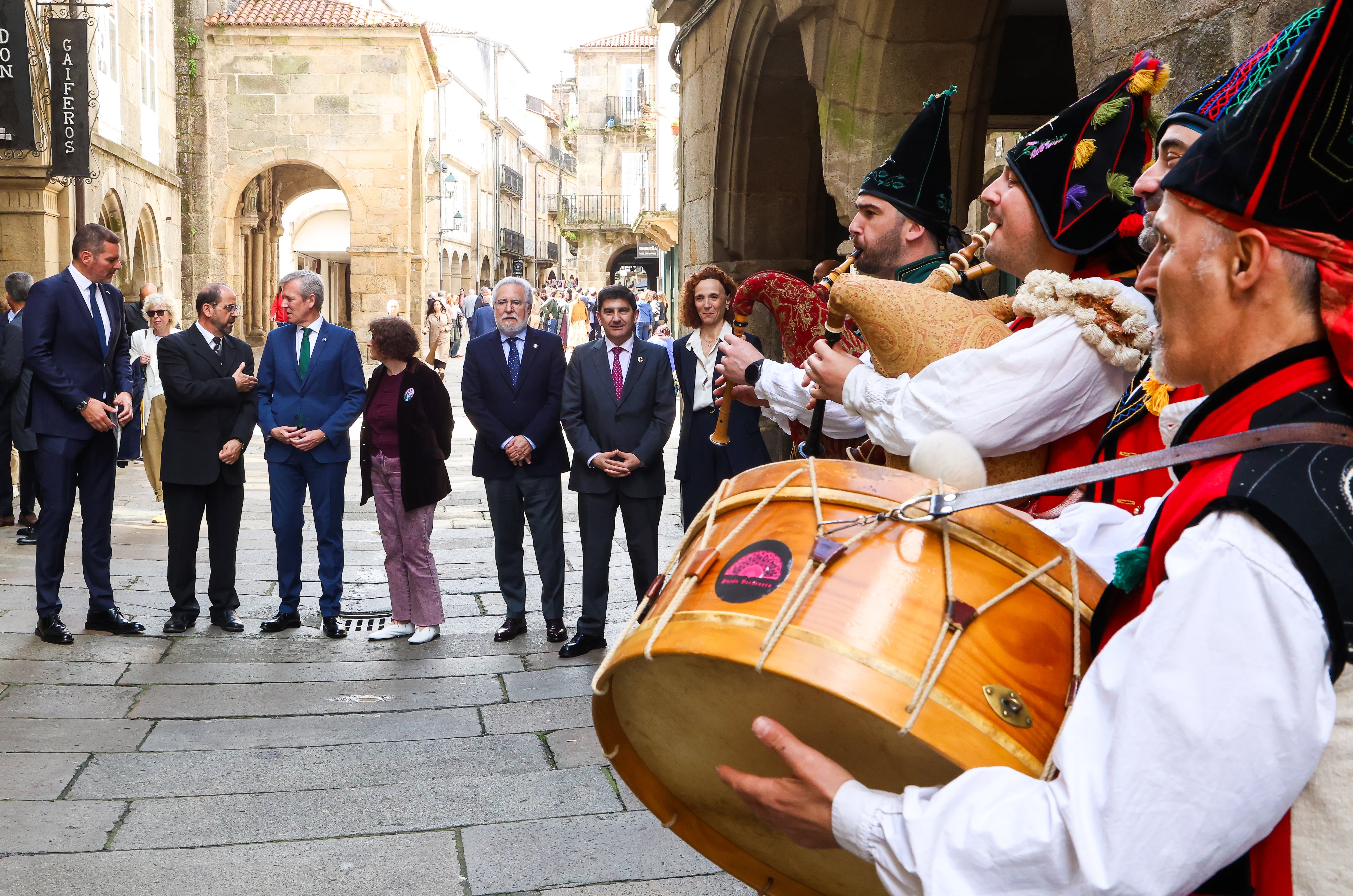Galicia celebra su lengua a través del compromiso feminista, insurrecto y alegre de Begoña Caamaño