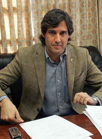 Lorenzo Agustí, alcalde de Paterna, ayer en su despacho.