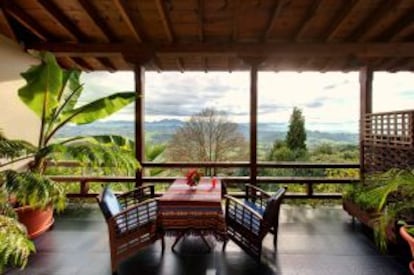 Terraza de El Mirador de Ordiales, en Asturias.