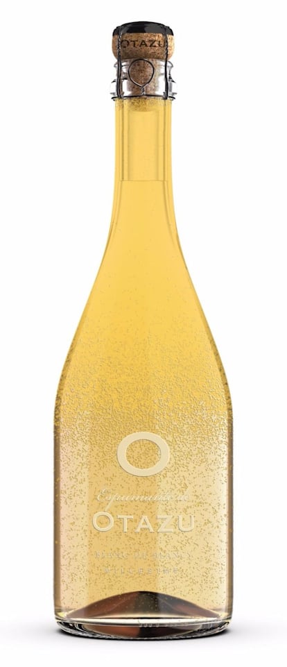 
Elaborado por la bodega navarra Otazu, se trata de un Méthode Traditionnelle Blanc de Blancs Brut, de chardonnay, con una crianza en rima de 14 meses y del que se han presentado 5.507 botellas. 
Precio: 27,95 euros