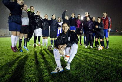 La futbolista Verónica Boquete en el campo universitario de Elviña.