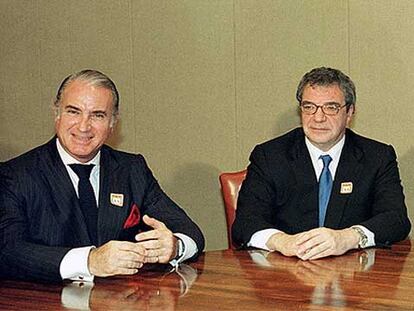 Miguel Horta e Costa (izq.) y César Alierta, presidente de Telefónica.