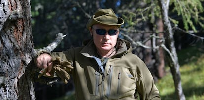 El presidente ruso, Vladimir Putin, es visto durante sus vacaciones en la taiga de Siberia (Rusia).