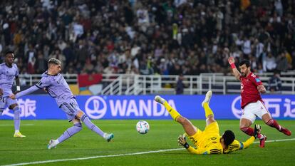 Valverde, en la acción del segundo gol del Madrid.