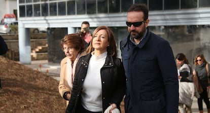 La exalcaldesa Pilar Sánchez, a la entrada de los juzgados de Jerez.