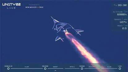 A nave ‘Unity’, da Virgin Galactic, começa sua ascensão neste domingo, com o bilionário Richard Branson a bordo.