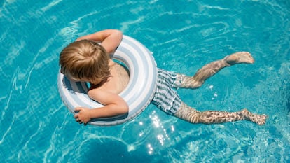 El bañador perfecto para niños existe y está en Amazon. GETTY IMAGES.