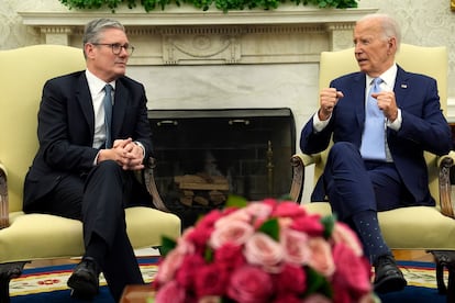 El presidente de Estados Unidos, Joe Biden, con el primer ministro británico, Keir Starmer, en el Despacho Oval de la Casa Blanca, el pasado 10 de julio.