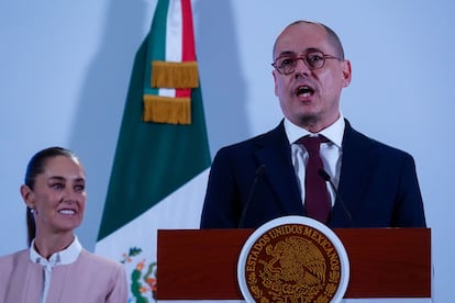 Claudia Sheinbaum y José Antonio Peña Merino durante la 'Mañanera del Pueblo', el 13 de noviembre en Ciudad de México.