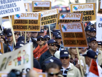 Concentraci&oacute;n de la Asociaci&oacute;n Unificada de Militares Espa&ntilde;oles (AUME) en Madrid en 2010.