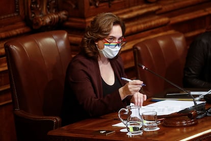 Ada Colau, durante el último pleno de 2020.