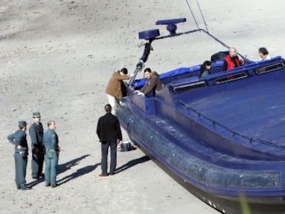 La gran planeadora incautada en 2009 en una playa de Nigrán