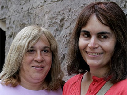 Gina Serra (izquierda) y Joana López.