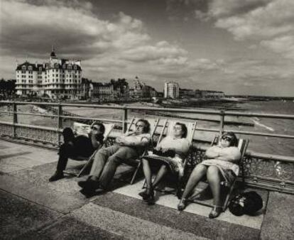 Muelle en la costa del sur, Eastbourne, Reino Unido , 1970s