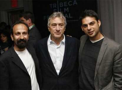 Robert de Niro junto a Asghar Farhadi (izquierda) y Payman Maadi.