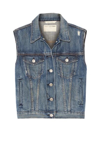 Chaleco vaquero de Rag & Bone (230 euros).