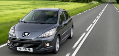 El tercer más vendido, Peugeot 207 (1.818 unidades).