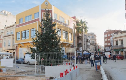 El rbol de Navidad de Paiporta, este jueves.