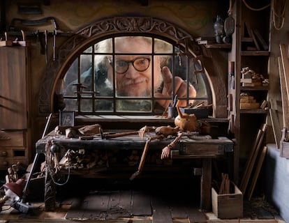 Guillermo del Toro durante el rodaje de 'Pinocchio'.
