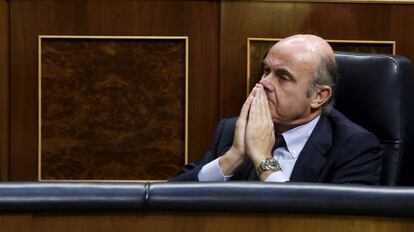 El ministro de Econom&iacute;a en funciones, Luis de Guindos. 