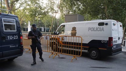 Un furgón de la Policía Nacional, en una imagen de archivo.