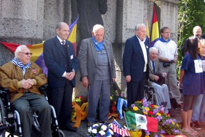 Imagen del documental <b><i>Mauthausen-Gusen: la memòria</b></i>, con algunos supervivientes.