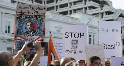 Protestas contra espionaje en Berl&iacute;n