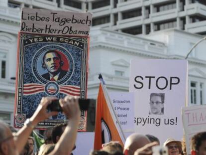 Protestas contra espionaje en Berl&iacute;n