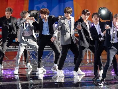 Los miembros de la banda BTS, durante una actuación en el programa estadounidense 'Good Morning America'.