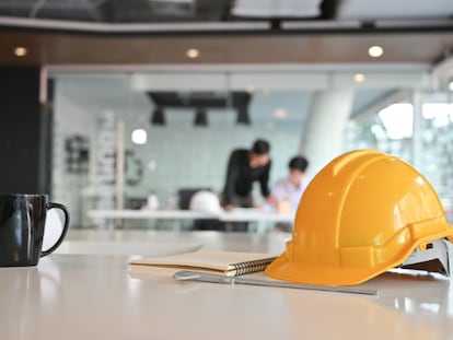 Gestión de Proyectos y Contratos en Obras de Construcción