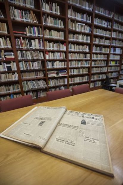 Interior de la biblioteca del Ateneo Español de Mexico.