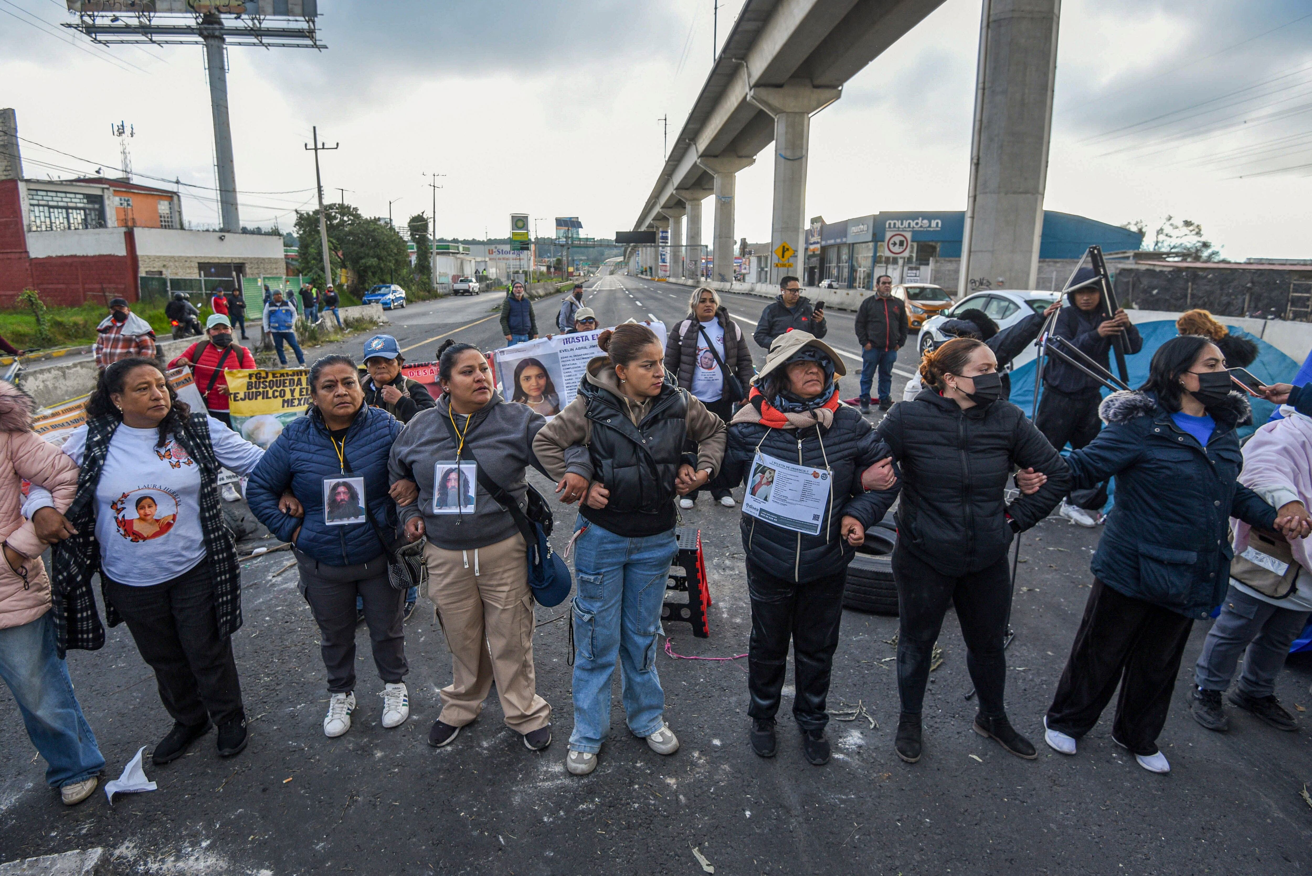 Qué está pasando con el bloqueo en la autopista México-Toluca