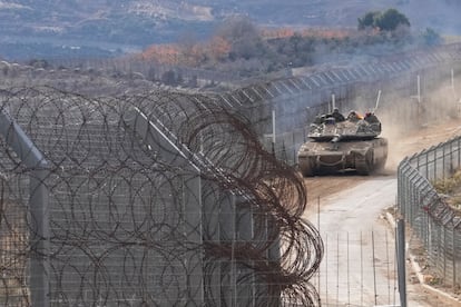 Un tanque israelí en los Altos de Golán, el miércoles.