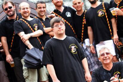 Santiago Trotonda, el primer discapacitado en llegar a ser capitán de una <i>filà </i>de Moros y Cristianos, en Pego.