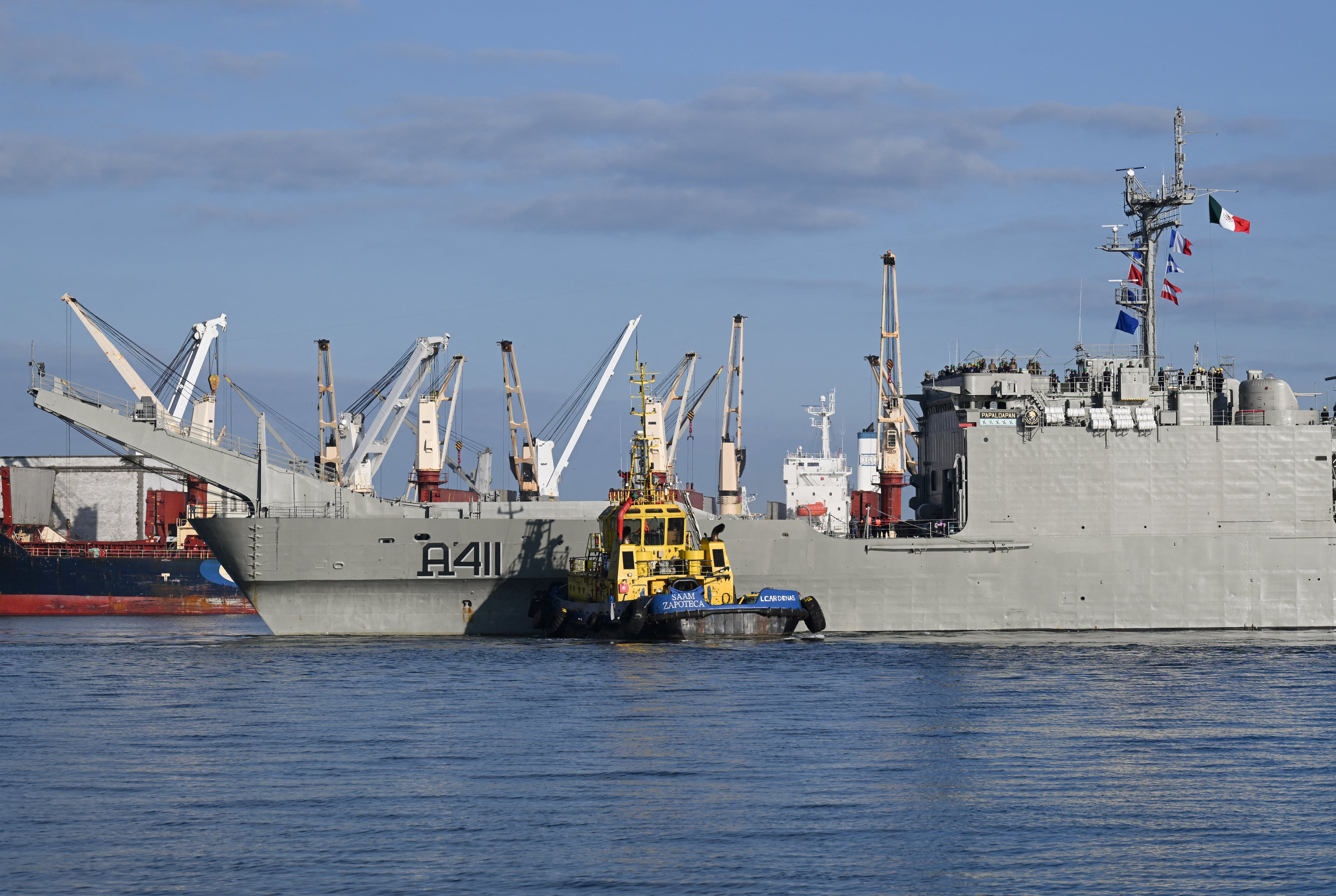 México enviará otro barco a Cuba con ayuda humanitaria en cuanto regrese el último que mandó