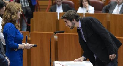 Fotografía de archivo de Pedro de Palacio durante su jura como procurador de Podemos en las Cortes de Castilla y León.