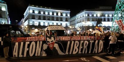 Manifestaci&oacute;n en la puerta del Sol en diciembre de 2012  para reclamar la puesta en libertad sin cargos de &#039;Alfon&#039;