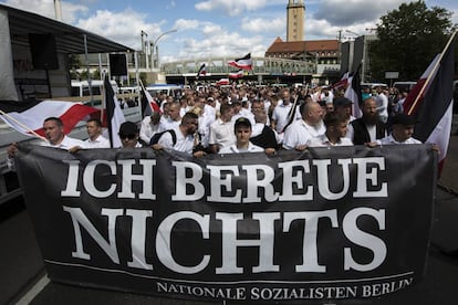 Un millar de personas participa en una marcha neonazi en Berlín, el pasado 19 de agosto.