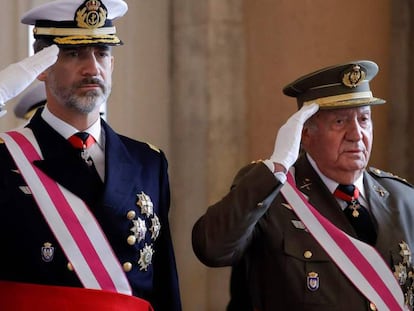 Felipe VI y Juan Carlos I, durante la Pascua Militar de 2018.