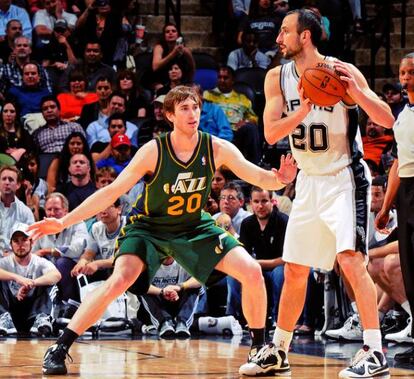 "¡Una de las razones por las que llevo el número 20! ¡Enhorabuena @manuginobili por una carrera fantástica!". Tuiteó Gordon Hayward, jugador de los Boston Celtics, acompañado de esta imagen de uno de los enfrentamientos en los que coincidieron en la cancha.