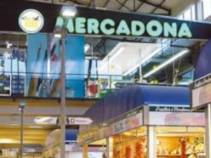 Interior de un supermercado Mercadona