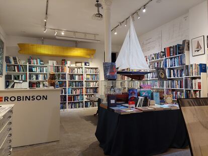 Interior de la Librería Náutica Robinson, en el madrileño barrio de Chueca.