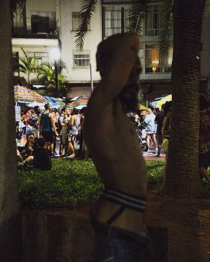 É em constante clima de celebração e resistência que o Largo do Arouche se tornou um dos principias polos LGBTs da cidade de São Paulo.⠀⠀