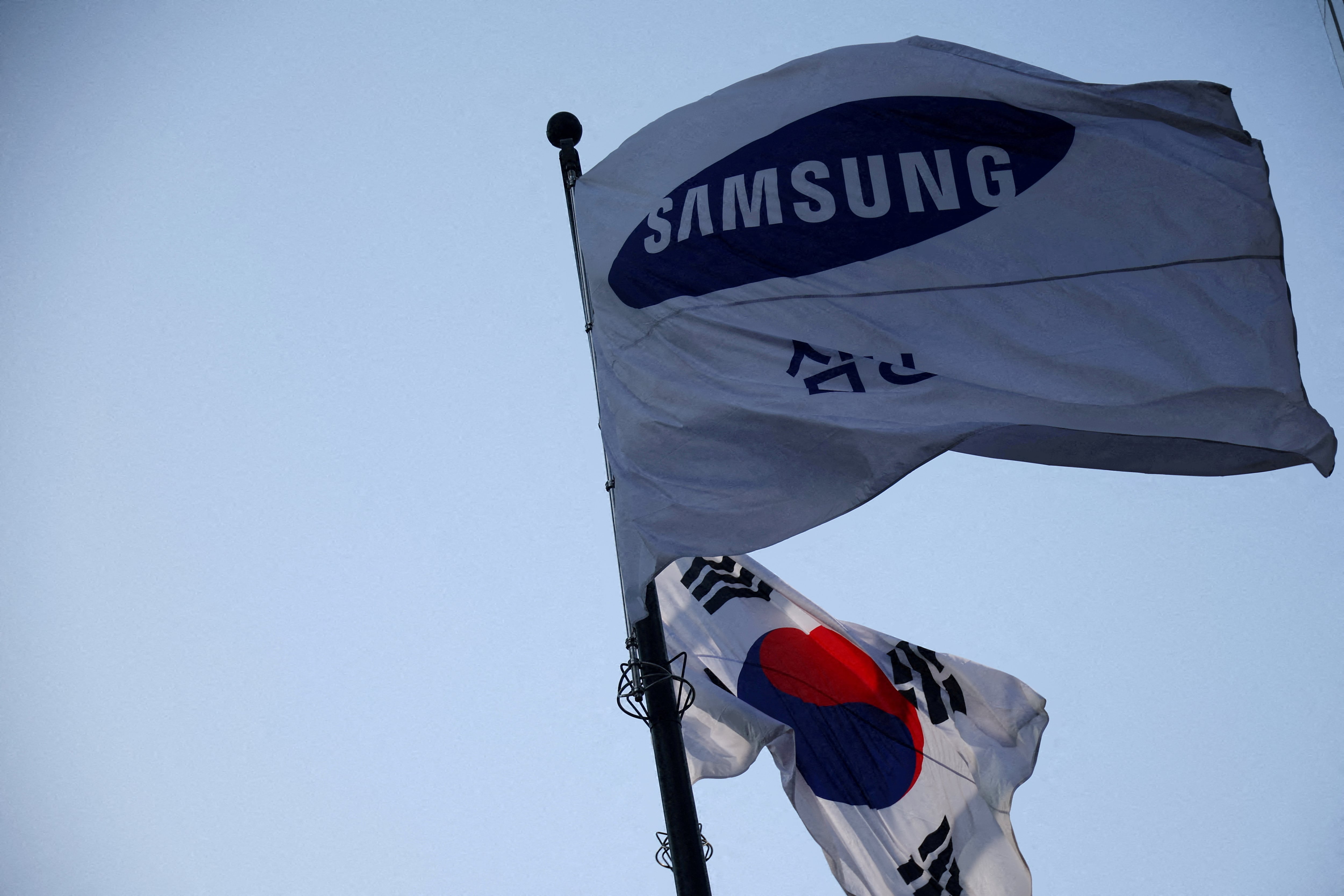 El sindicato de Samsung aprueba el acuerdo salarial que evita una huelga que amenazaba el suministro mundial de chips  